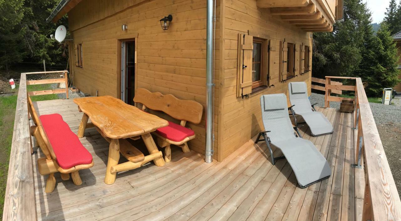 Almhaus & Almchalet Flattnitz Extérieur photo